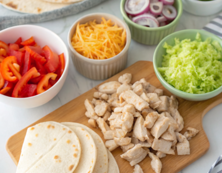 How to Prepare Delicious Chicken QuesadillasIngredients